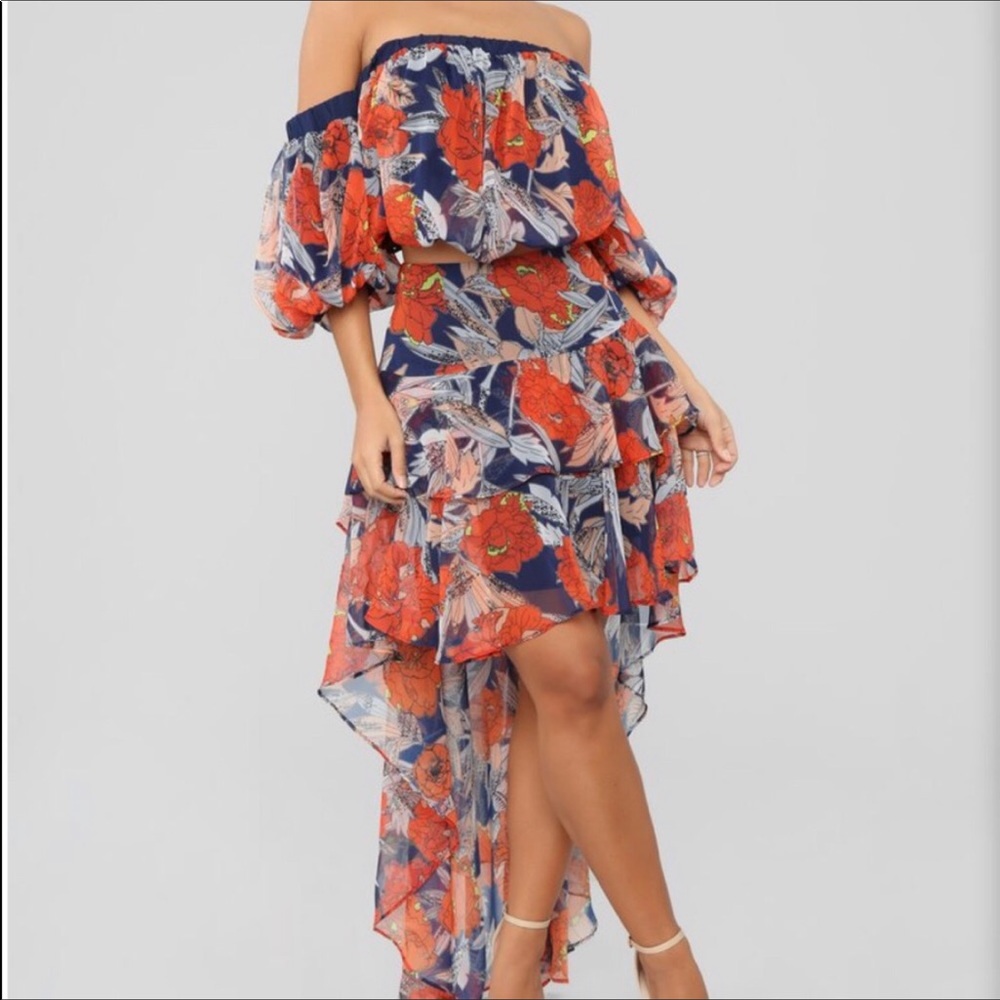 Beautiful Floral Skirt Set!